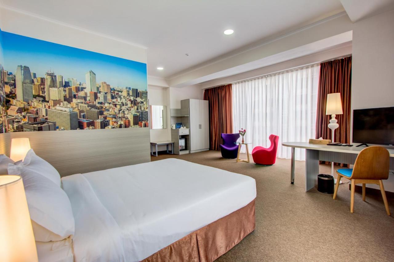 Hotel Bridges Bishkek Luaran gambar