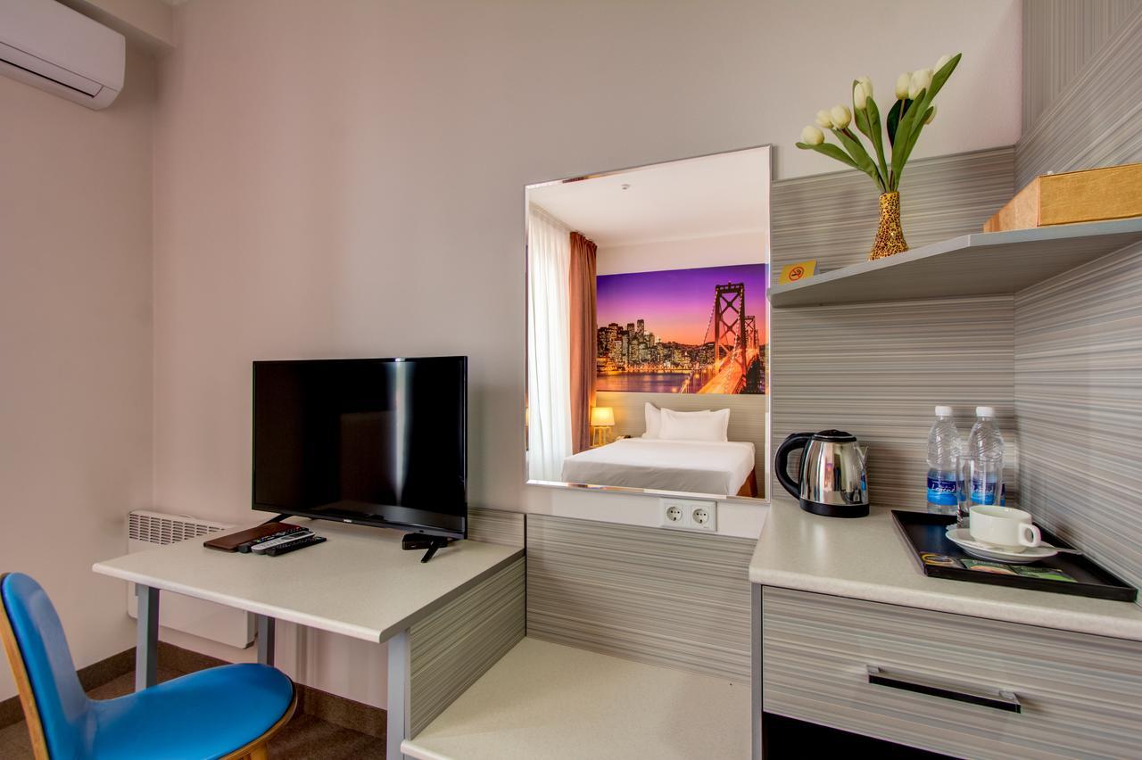 Hotel Bridges Bishkek Luaran gambar