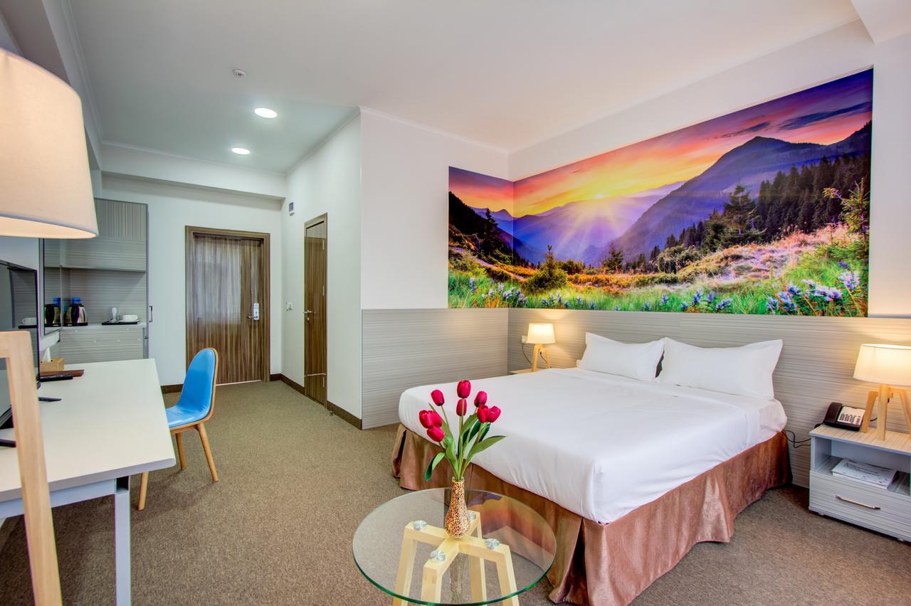 Hotel Bridges Bishkek Luaran gambar