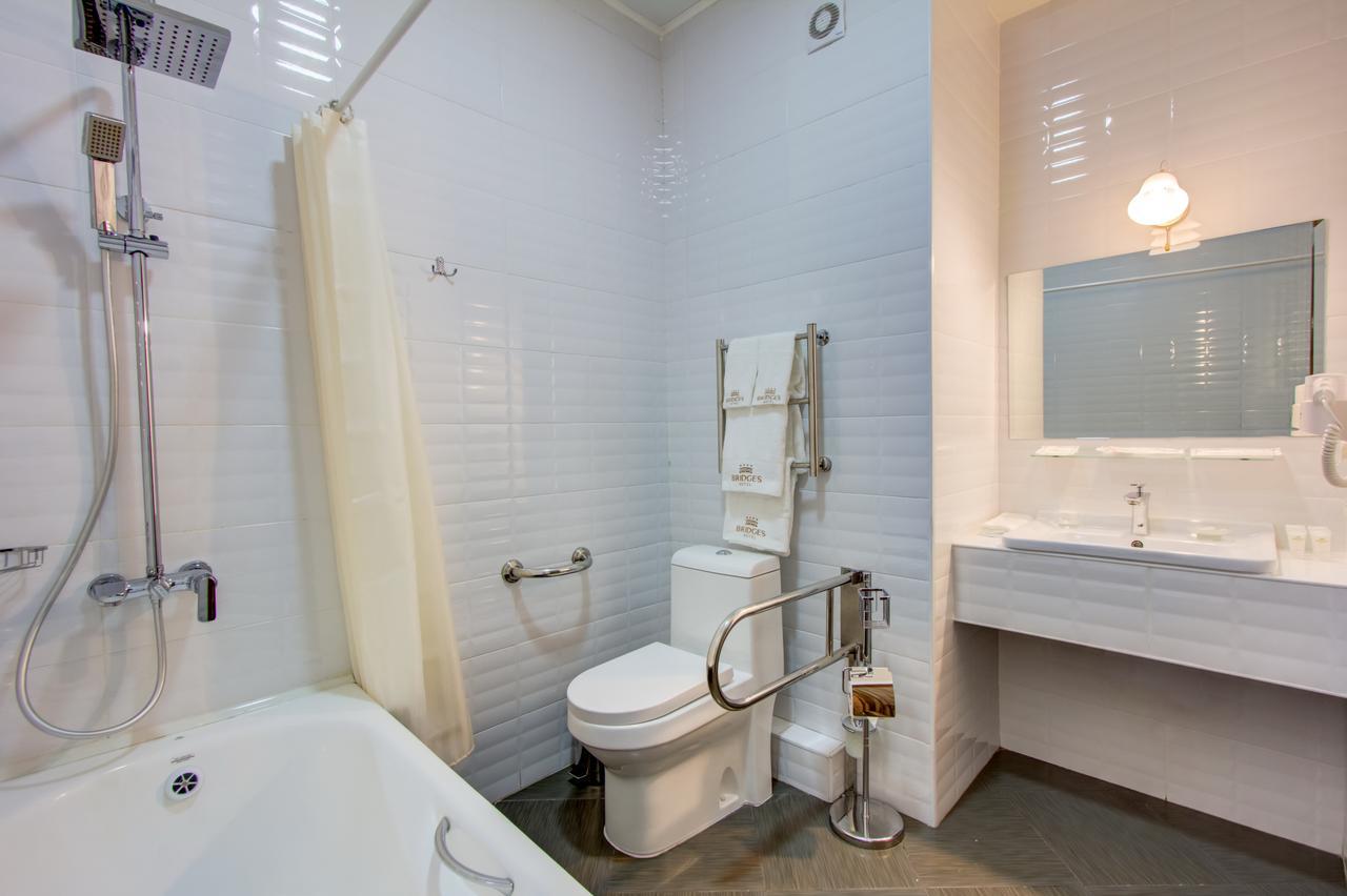 Hotel Bridges Bishkek Luaran gambar