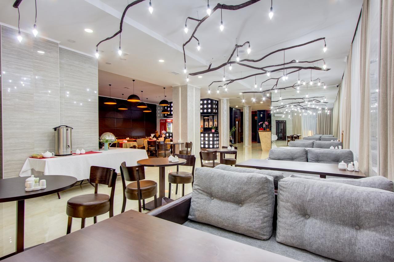 Hotel Bridges Bishkek Luaran gambar